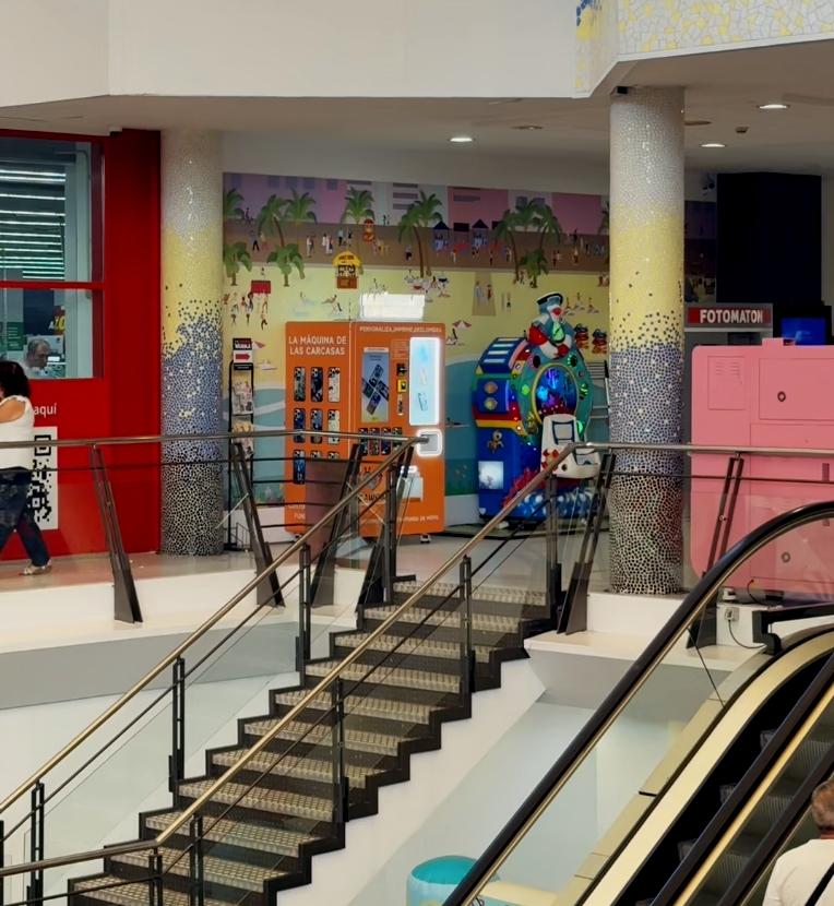 Máquina Cawow en centro comercial